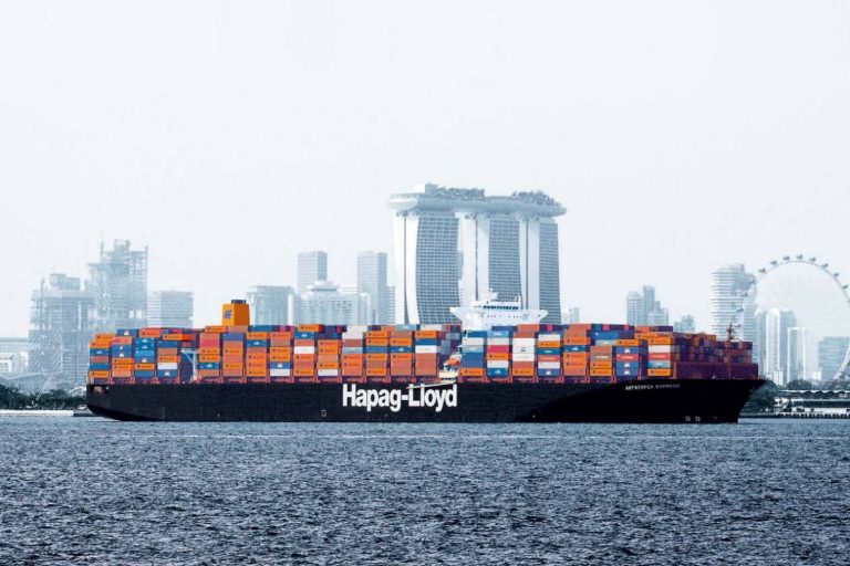 Hapag-Lloyd-vessel-768x512.jpg